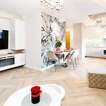 Komfortowy Apartament Lotos Z Sauna, Klimatyzacja I Widokiem Na Sniezke